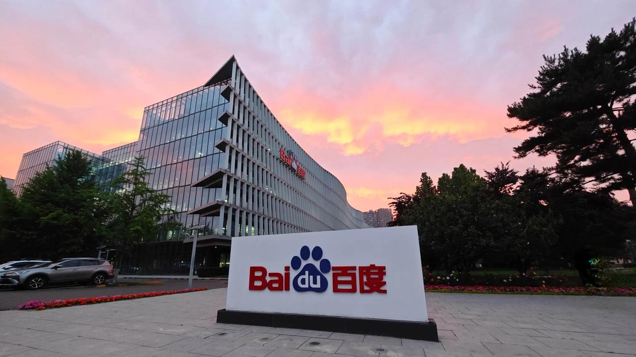 国产美女被❌❌尿裤子羞羞动漫